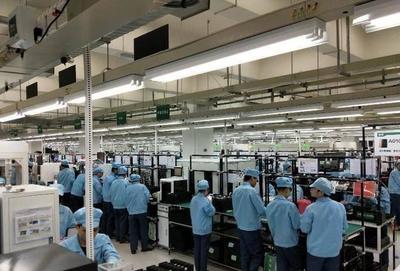 互聯網品牌扎堆線下渠道，卻為何還是干不過OPPO？